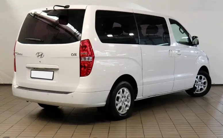 Hyundai Grand Starex