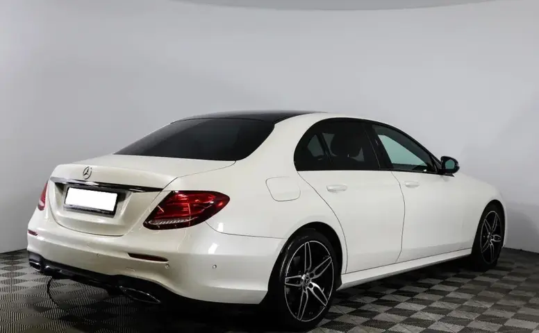 Mercedes-Benz E-Класс
