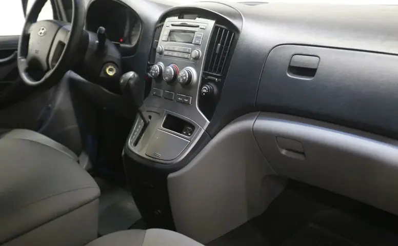 Hyundai H-1
