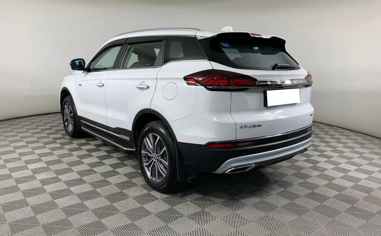 Geely Atlas Pro