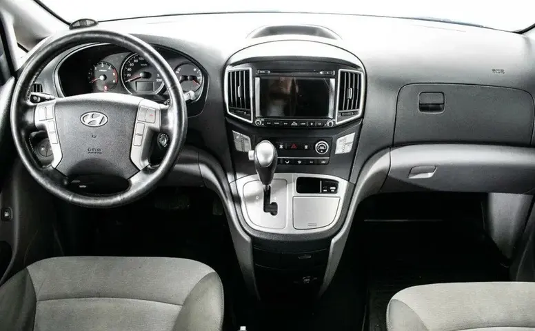 Hyundai H-1
