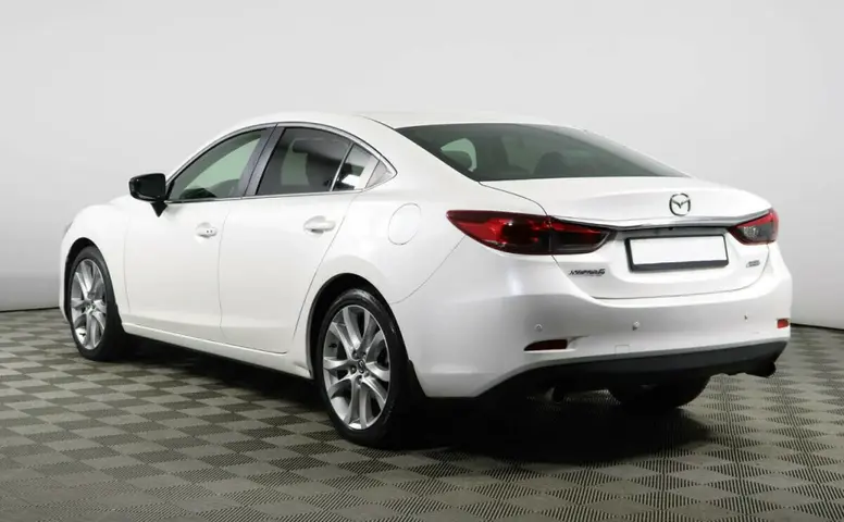 Mazda 6