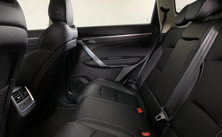Geely Atlas Pro