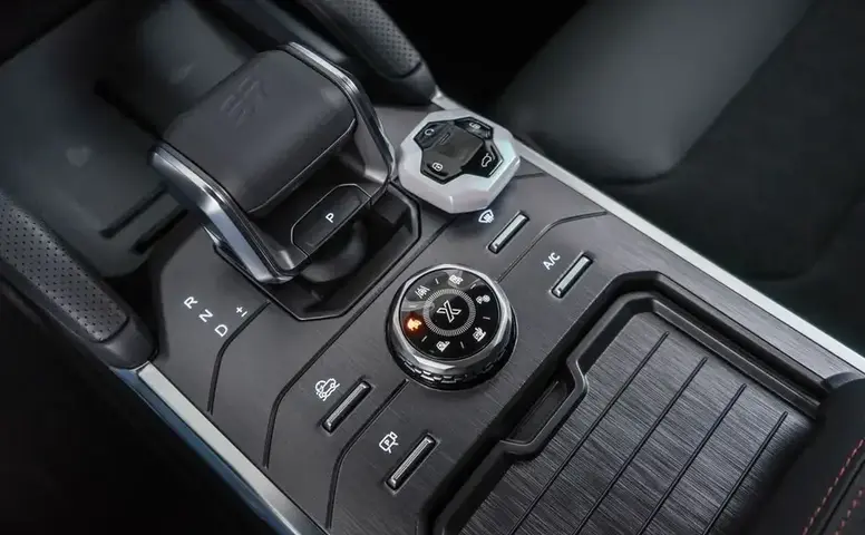 Jetour T2