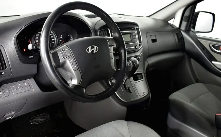 Hyundai H-1