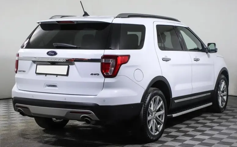 Ford Explorer