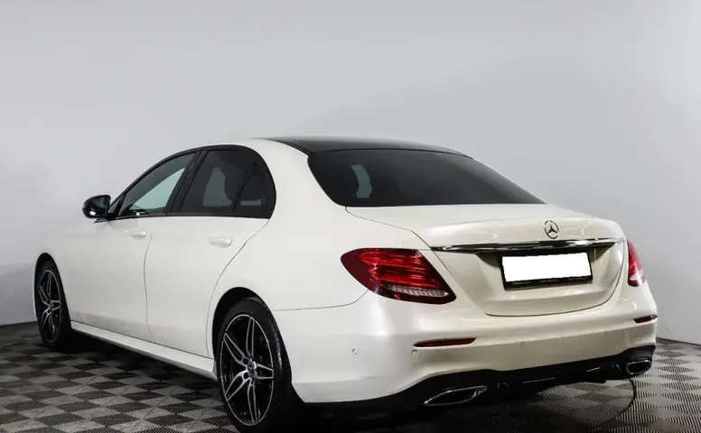 Mercedes-Benz E-Класс