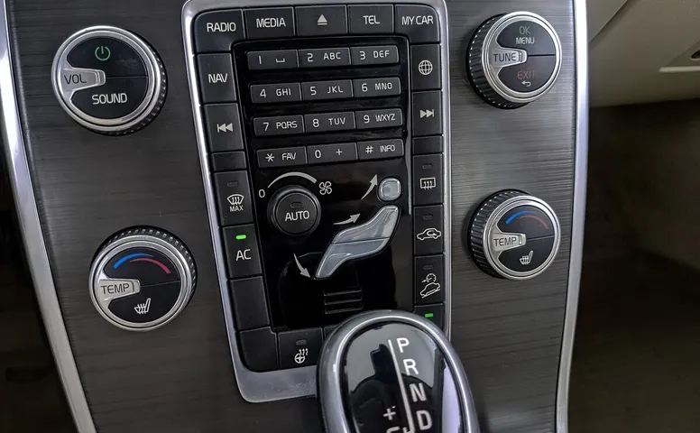 Volvo XC70
