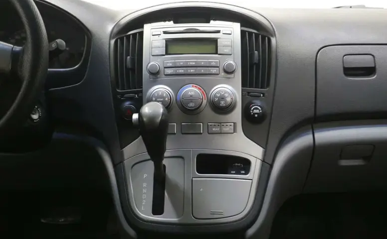 Hyundai H-1