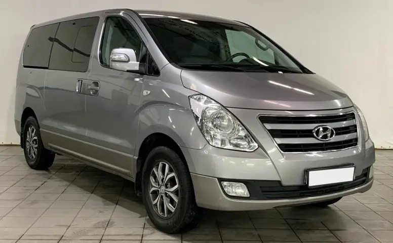 Hyundai Grand Starex