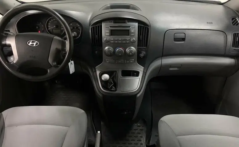 Hyundai H-1