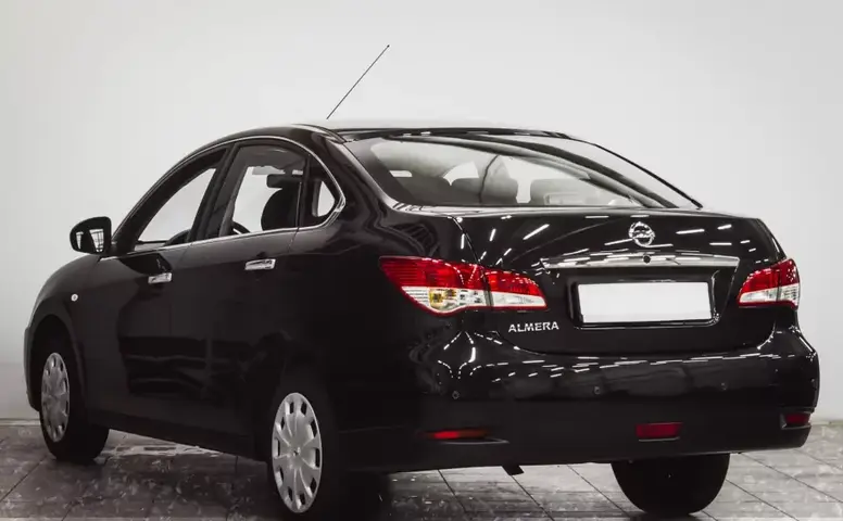 Nissan Almera