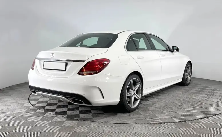 Mercedes-Benz C-Класс