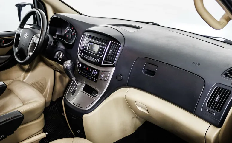 Hyundai H-1