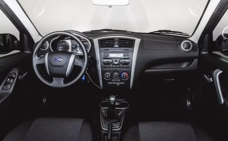 Datsun mi-DO