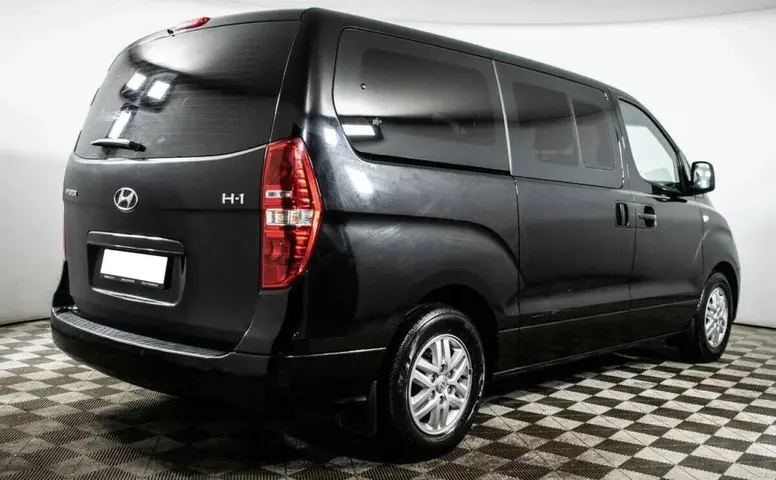 Hyundai H-1