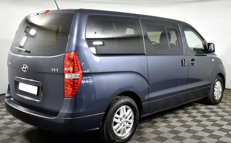 Hyundai H-1